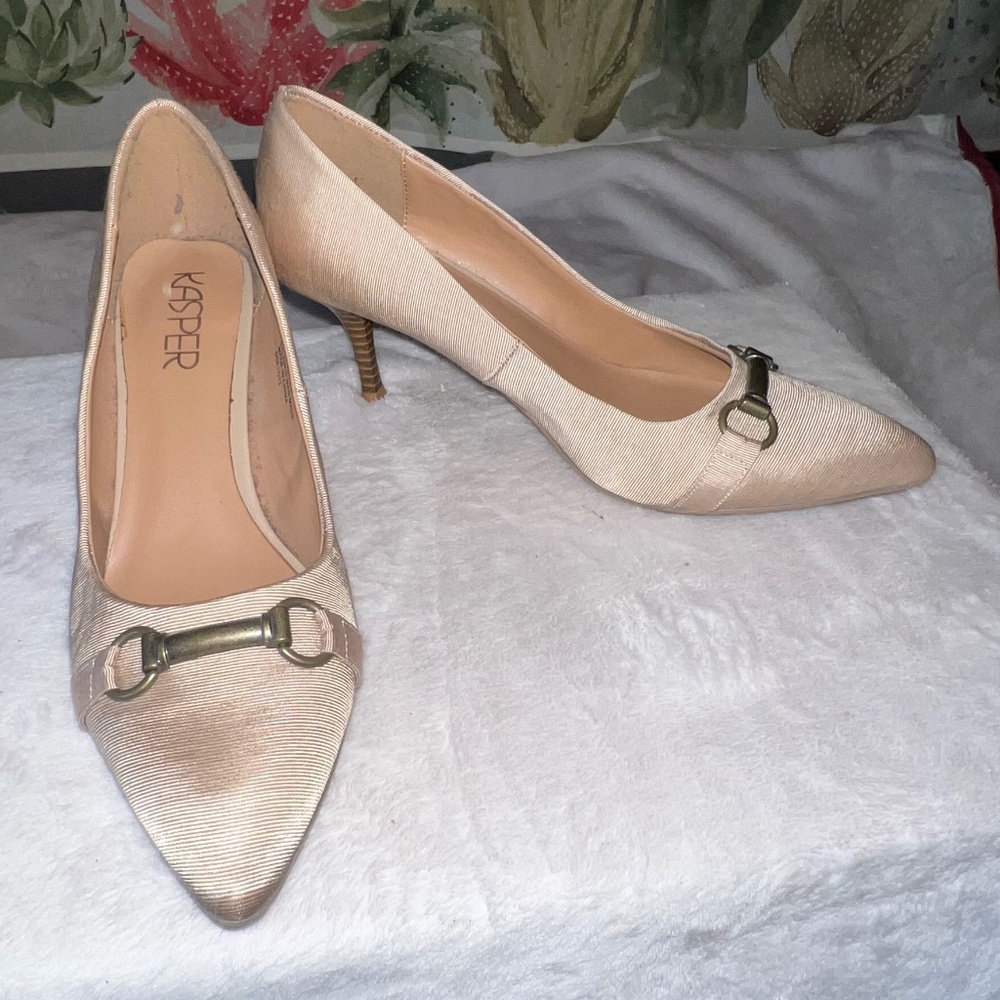 Kasper 8 1/2M Heels  3" heel Fabric upper